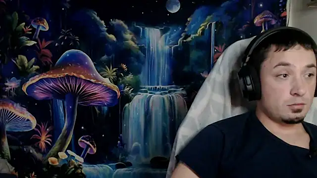 Snapshot of YoBlezz chatting on 12-15-25, 04:51 YoBlezz online show from 12-15-25, 04:51