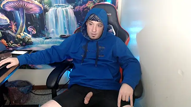 Snapshot of YoBlezz chatting on 12-17-25, 08:36 YoBlezz online show from 12-17-25, 08:36