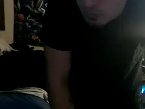 Snapshot of YoBlezz chatting on 11-23-25, 10:53 YoBlezz online show from 11-23-25, 10:53