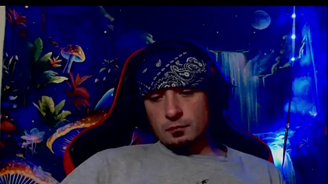 Snapshot of YoBlezz chatting on 11-27-25, 11:27 YoBlezz online show from 11-27-25, 11:27