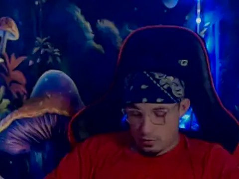 Snapshot of YoBlezz chatting on 11-26-25, 07:19 YoBlezz online show from 11-26-25, 07:19