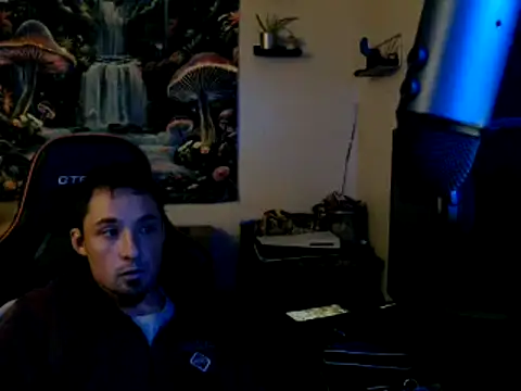 Snapshot of YoBlezz chatting on 10-30-25, 11:56 YoBlezz online show from 10-30-25, 11:56