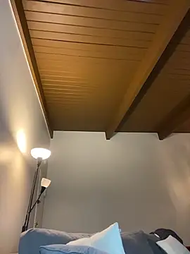 TRILLAHUNG online show from 10-22-25, 04:39