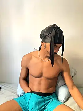 TRILLAHUNG online show from 09-19-25, 02:43