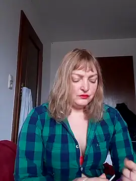 LiluLiluLilu online show from 12-05-25, 08:24