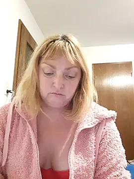 LiluLiluLilu online show from 10-15-25, 07:11