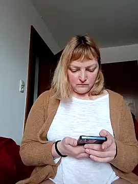 LiluLiluLilu online show from 02-09-26, 09:29