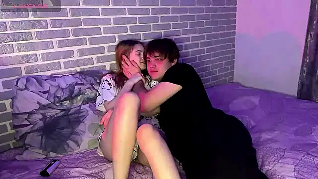 Snapshot of fetchingcouplee chatting on 09-14-25, 03:23 fetchingcouplee online show from 09-14-25, 03:23