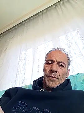 Meliwem12 online show from 04-21-26, 06:42