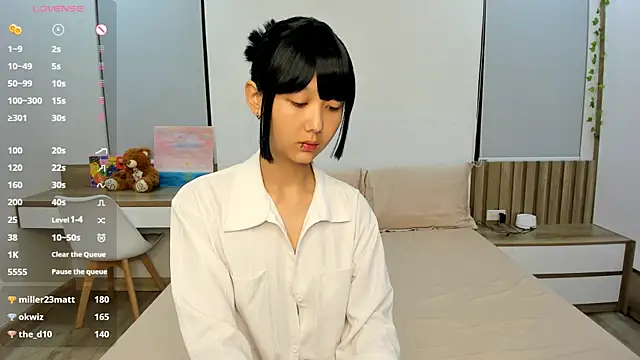 Snapshot of gabby_little chatting on 05-22-26, 01:42 gabby little online show from 05-22-26, 01:42