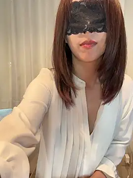 Snapshot of siichan-ta chatting on 05-28-26, 12:18 siichan-ta online show from 05-28-26, 12:18
