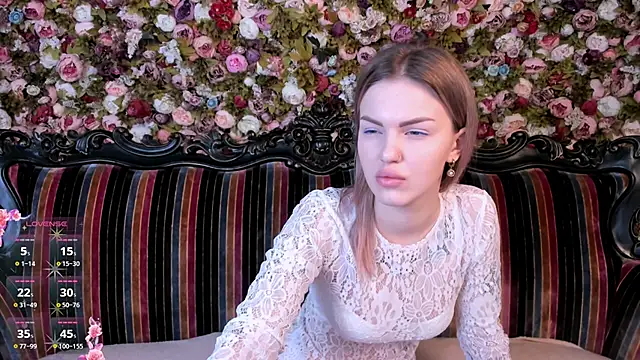 NaomiSol online show from 11-27-25, 07:14