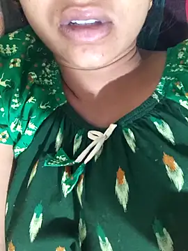 Snapshot of telugu_roja_099 chatting on 10-12-25, 01:51 telugu roja 099 online show from 10-12-25, 01:51