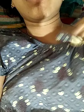 Snapshot of telugu_roja_099 chatting on 10-11-25, 01:50 telugu roja 099 online show from 10-11-25, 01:50