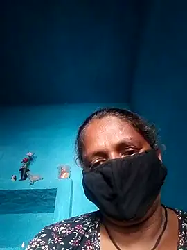 Snapshot of Ishwariya_Hatwal chatting on 09-11-25, 06:13 Ishwariya Hatwal online show from 09-11-25, 06:13