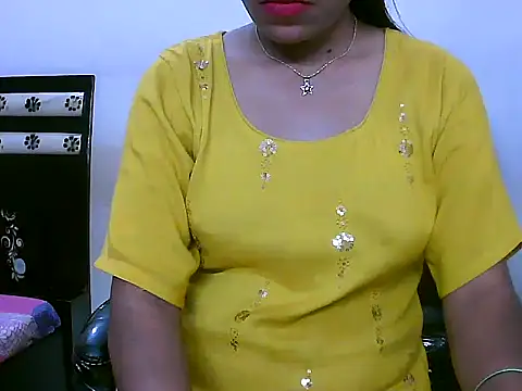 Snapshot of Lalita_thakur chatting on 09-10-25, 05:45 Lalita thakur online show from 09-10-25, 05:45
