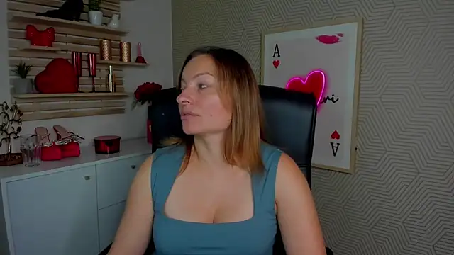 Snapshot of angelaSamt chatting on 07-09-26, 05:52 angelaSamt online show from 07-09-26, 05:52
