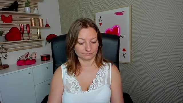 Snapshot of angelaSamt chatting on 07-20-26, 05:37 angelaSamt online show from 07-20-26, 05:37