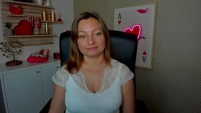 Snapshot of angelaSamt chatting on 06-24-26, 05:28 angelaSamt online show from 06-24-26, 05:28