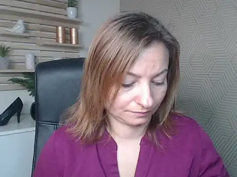 angelaSamt online show from 09-30-25, 05:35