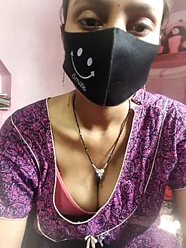 Snapshot of posewith chatting on 02-22-26, 07:44 posewith online show from 02-22-26, 07:44