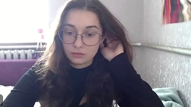 Snapshot of HotAnna2004 chatting on 09-21-25, 10:53 HotAnna2004 online show from 09-21-25, 10:53