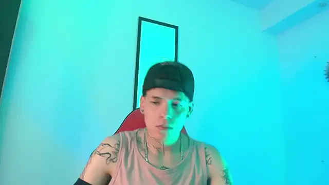 Anhonymus  online show from 09-19-25, 03:54