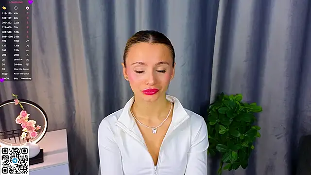 NaughtySeraphine online show from 03-04-26, 05:26