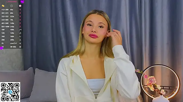 NaughtySeraphine online show from 12-02-25, 06:15