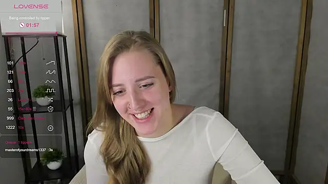 Alice Cire online show from 11-21-25, 01:43