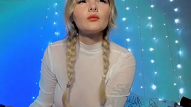 Wicked cookie online show from 10-23-25, 04:16