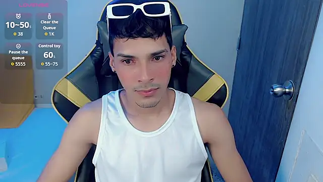 Snapshot of yankees_ chatting on 09-19-25, 04:05 yankees online show from 09-19-25, 04:05