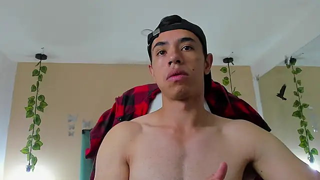 Muscle Scott online show from 10-11-25, 12:17