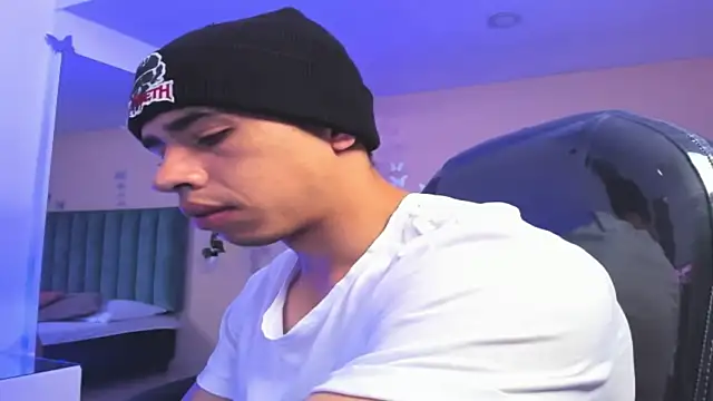 Muscle Scott online show from 11-28-25, 12:38