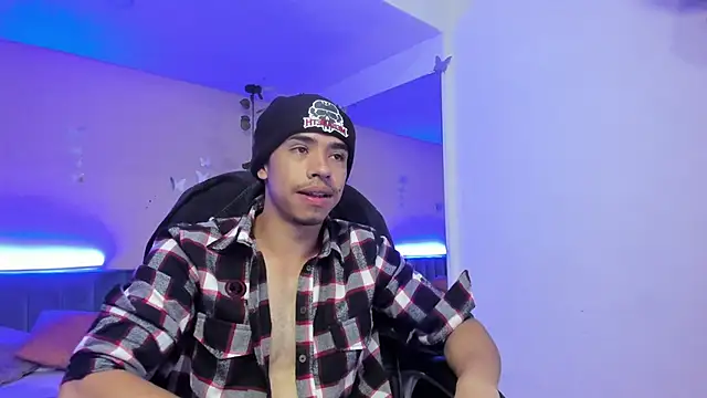 Muscle Scott online show from 12-20-25, 12:52