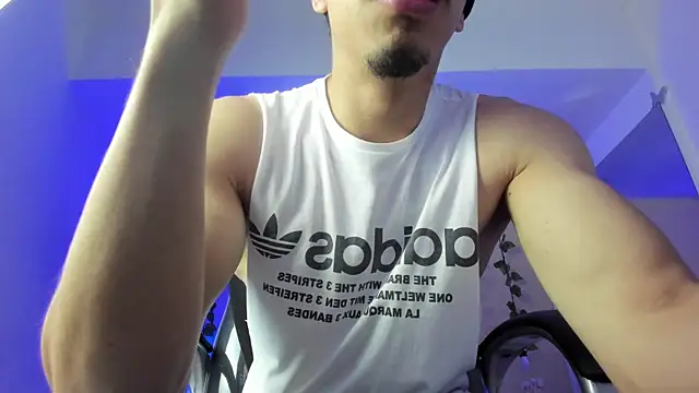 Muscle Scott online show from 01-10-26, 01:28