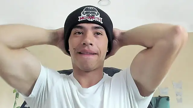 Muscle Scott online show from 10-06-25, 12:17