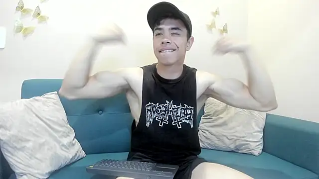 Muscle Scott online show from 10-05-25, 12:18
