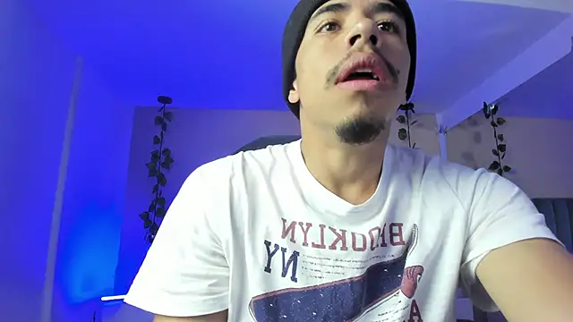 Muscle Scott online show from 01-14-26, 01:04