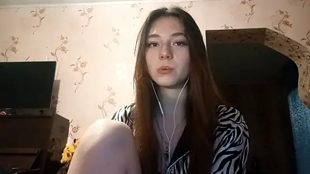 Sophiecuttie online show from 09-26-25, 05:09