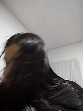 Snapshot of angelcurvyxtremx69 chatting on 02-19-26, 10:29 angelcurvyxtremx69 online show from 02-19-26, 10:29