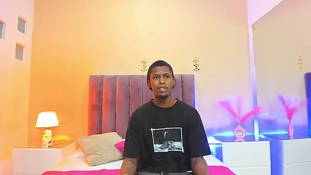 Kiaraa y Her Crazy online show from 12-19-25, 03:54