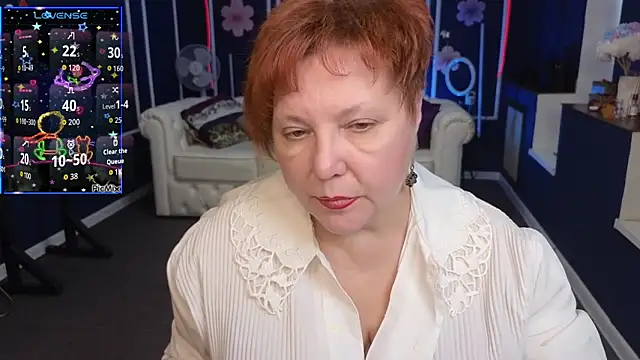 Kira Kenett online show from 10-19-25, 07:00