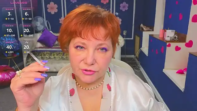 Kira Kenett online show from 02-07-26, 06:43