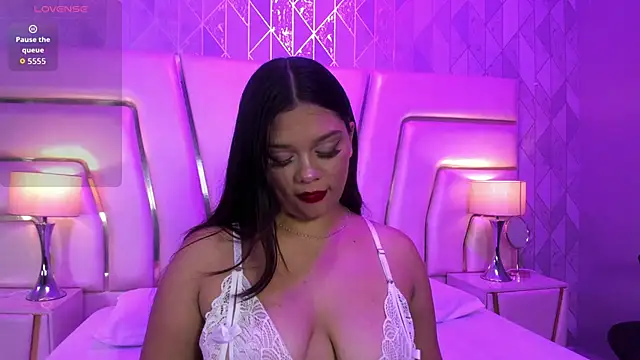 HatsaJones online show from 11-04-25, 03:43