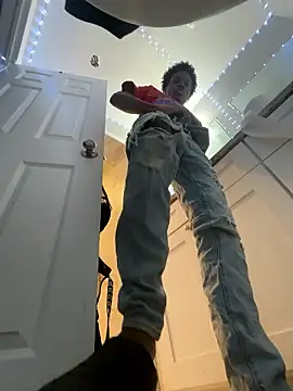 Snapshot of dmmeformerch chatting on 02-22-26, 12:46 dmmeformerch online show from 02-22-26, 12:46