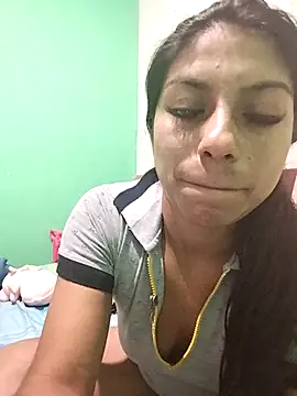 Snapshot of AnggelicaSwan21 chatting on 09-13-25, 12:10 AnggelicaSwan21 online show from 09-13-25, 12:10