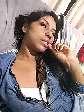 AnggelicaSwan21 online show from 11-04-25, 12:58