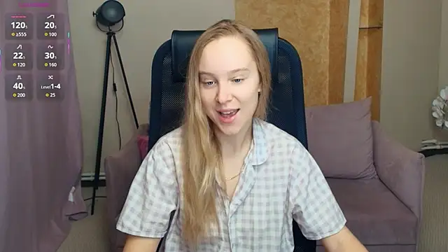 SoonMoor online show from 12-17-25, 06:57