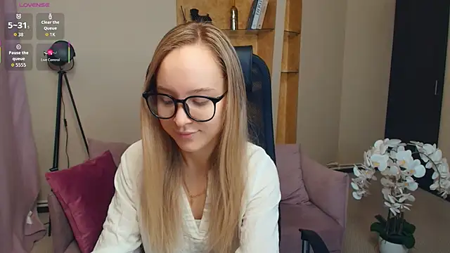 SoonMoor online show from 11-28-25, 07:03